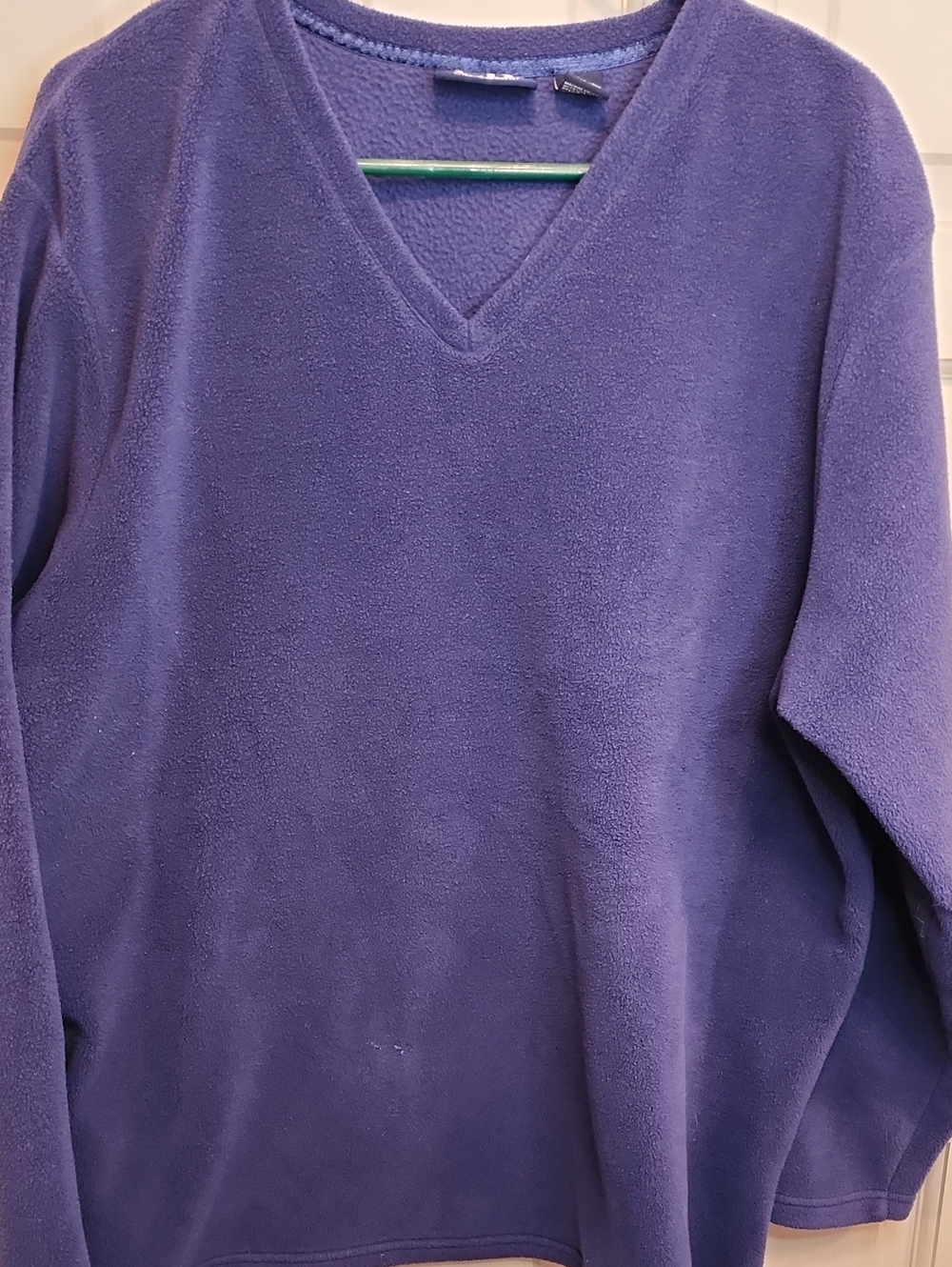 Women's V-Neck Fleece Plush Lightweight Top in Navy Blue